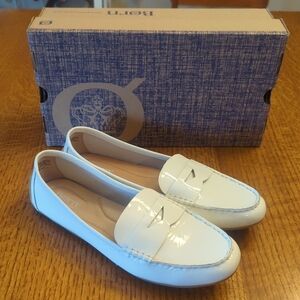 Born- Malena Shiny White Patent Penny Loafer F16490- Women's 10M- New With Box